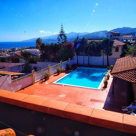 Aloha Village - Bed&Pet Messina Bagian luar foto